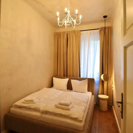 1901 Apotheker Apartment Karlsbad